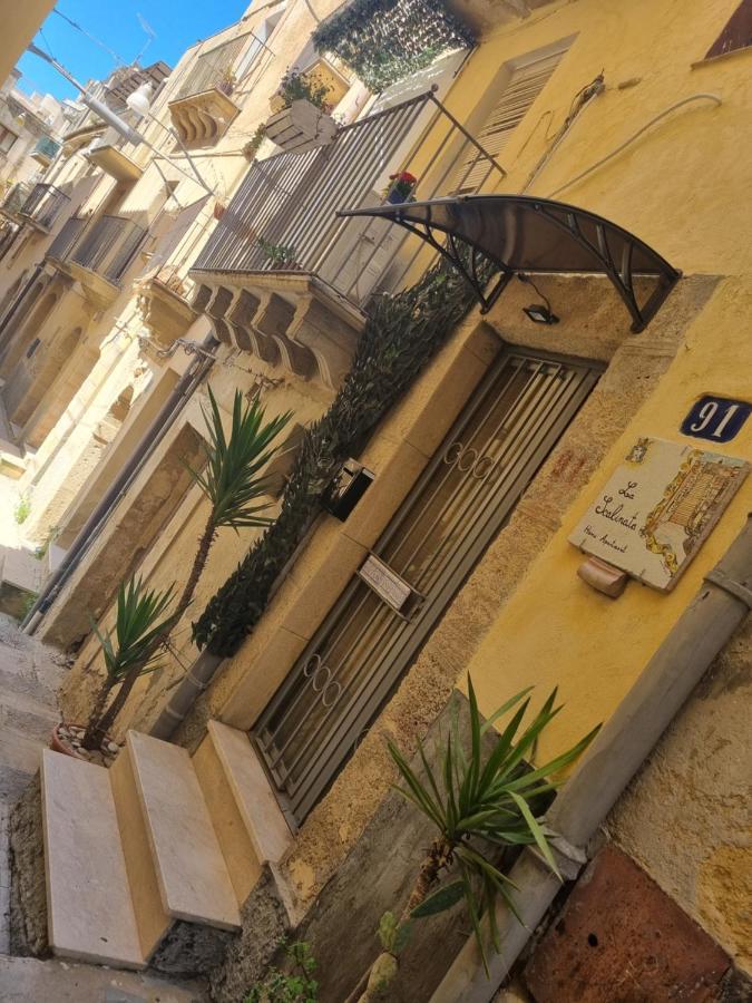 La Scalinata Home Apartment Caltagirone Buitenkant foto